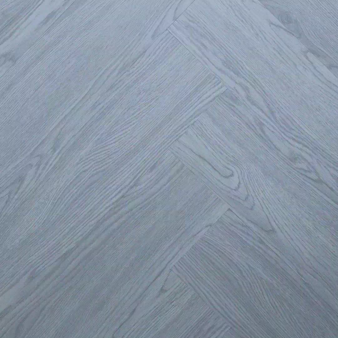 Richmond SPC Herringbone - Silver