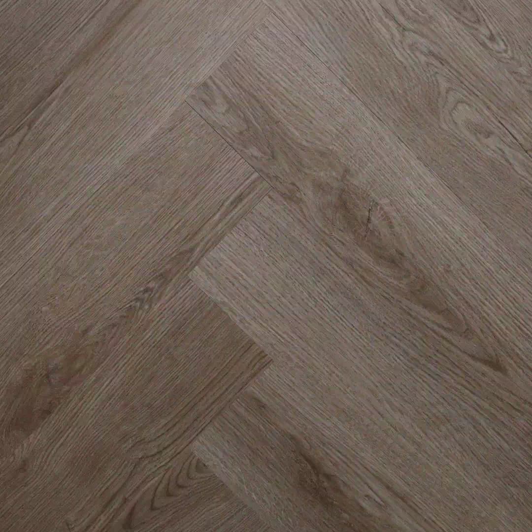 Richmond SPC Herringbone - Premium Oak