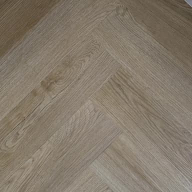 Richmond SPC Herringbone - Oak