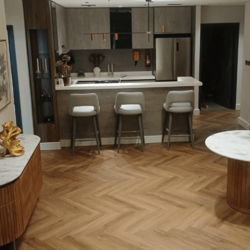 Richmond SPC Herringbone - Oak